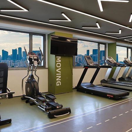 Holiday Inn Shanghai Huaxia By Ihg - Overlooking City Scenery At Sky View Restaurant Εξωτερικό φωτογραφία