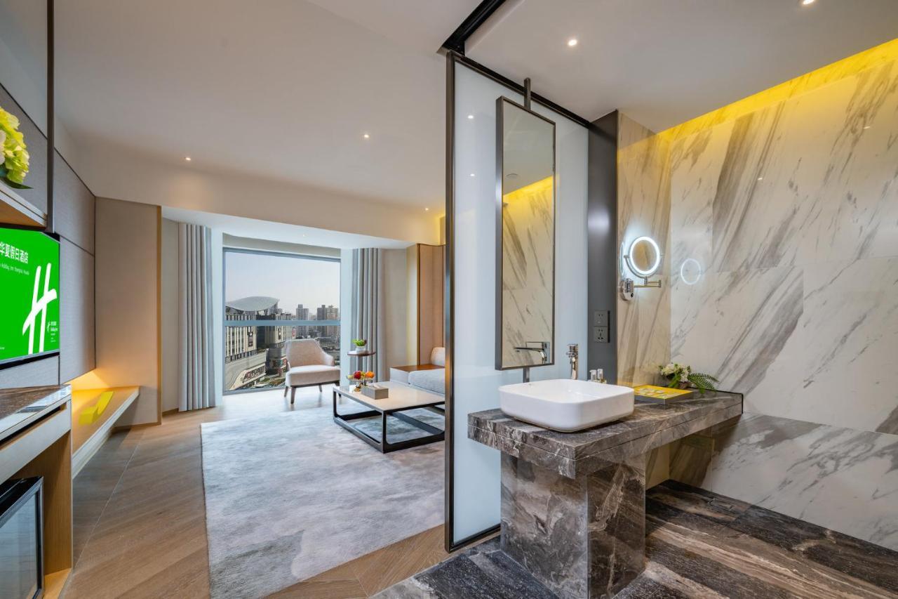 Holiday Inn Shanghai Huaxia By Ihg - Overlooking City Scenery At Sky View Restaurant Εξωτερικό φωτογραφία