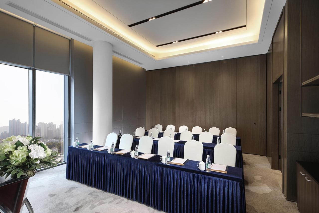 Holiday Inn Shanghai Huaxia By Ihg - Overlooking City Scenery At Sky View Restaurant Εξωτερικό φωτογραφία