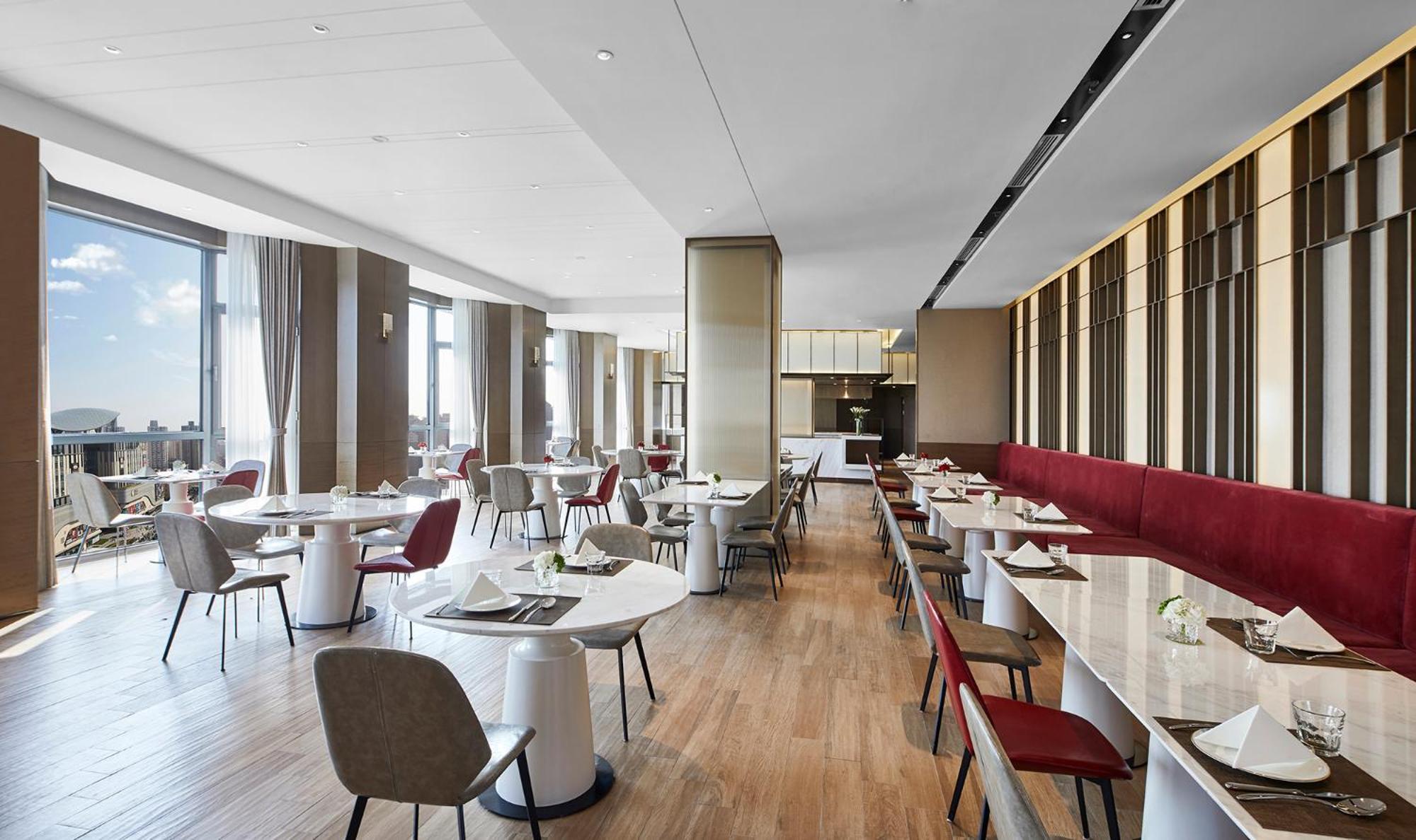 Holiday Inn Shanghai Huaxia By Ihg - Overlooking City Scenery At Sky View Restaurant Εξωτερικό φωτογραφία