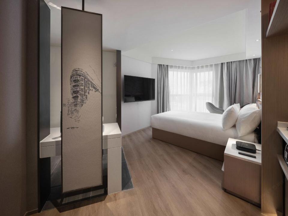 Holiday Inn Shanghai Huaxia By Ihg - Overlooking City Scenery At Sky View Restaurant Εξωτερικό φωτογραφία